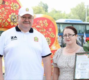 Олег Мельниченко поздравил жителей Сурска с Днем города