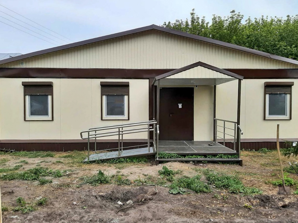 В Лопатинском районе завершили монтаж врачебной амбулатории