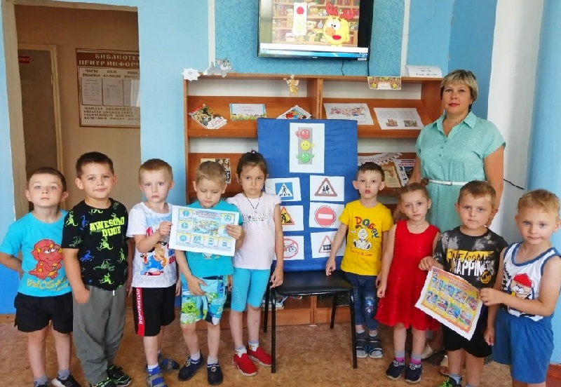 В Кузнецком районе дети отметили Международный день светофора