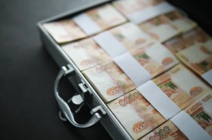 Троих экс-полицейских из Ставрополя обвиняют в получении взятки от пензенского наркодилера