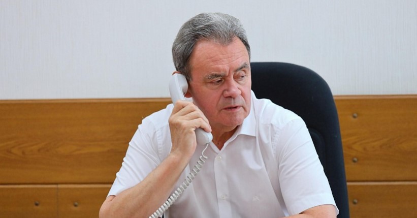Валерий Лидин ответил на обращения граждан по телефону