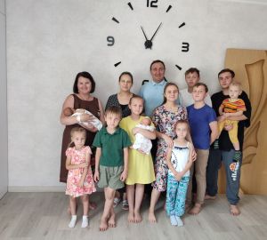 Ольга Чистякова рассказала семье с 11 детьми о положенных госвыплатах