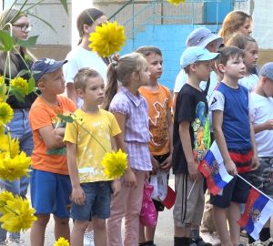 В Кузнецке отпраздновали День Государственного Флага России. Фото
