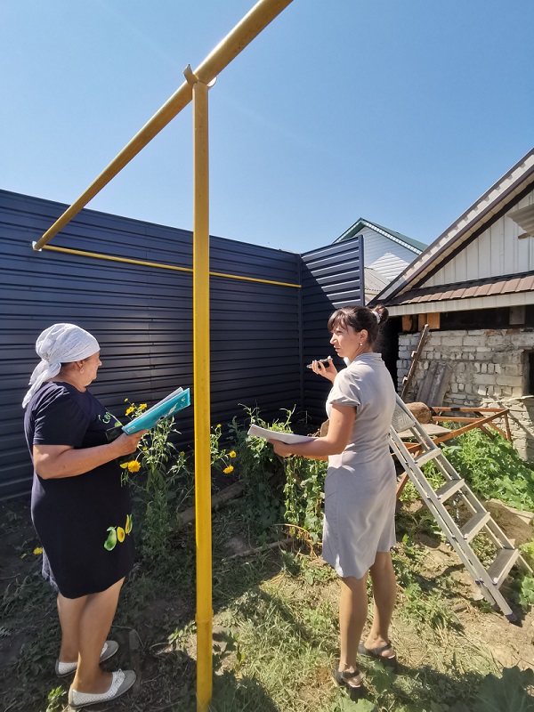 Жителям Кузнецкого района объяснили правила установки забора между участками