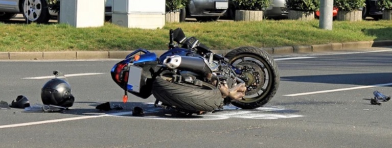 В Каменке перевернулся мотоцикл: водитель госпитализирован