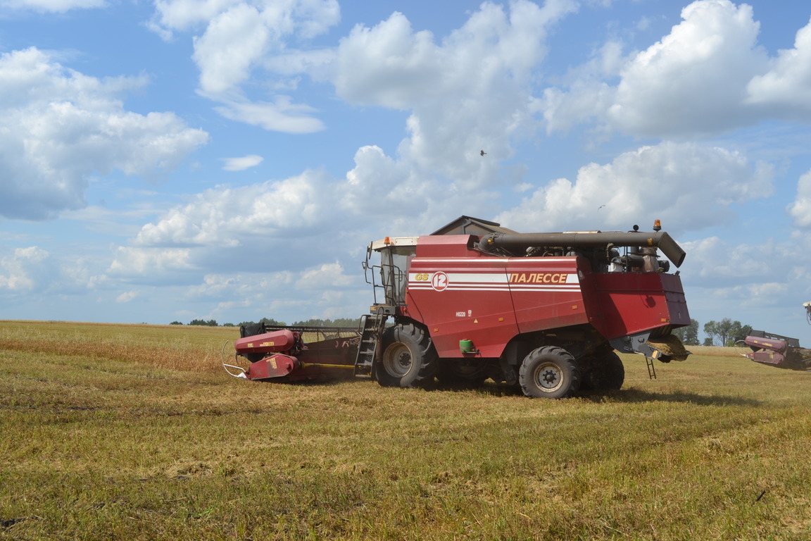 В Бессоновском районе продолжается уборочная кампания