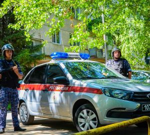 В Пензе посетителя магазина скрутили, прежде чем он улизнул, не оплатив товар