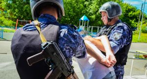 В Кузнецке росгвардейцы задержали разыскиваемого алиментщика