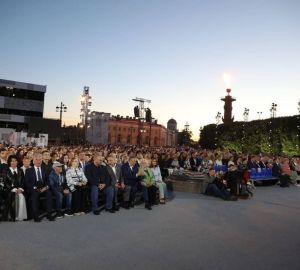 Олег Мельниченко опубликовал фото с берегов Невы