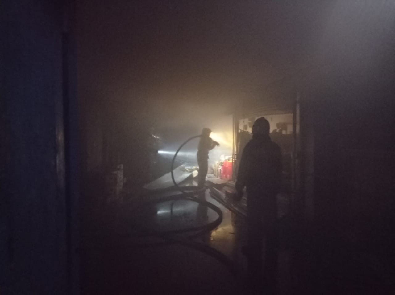 В Пензе пожар на Аустрина тушили 36 человек