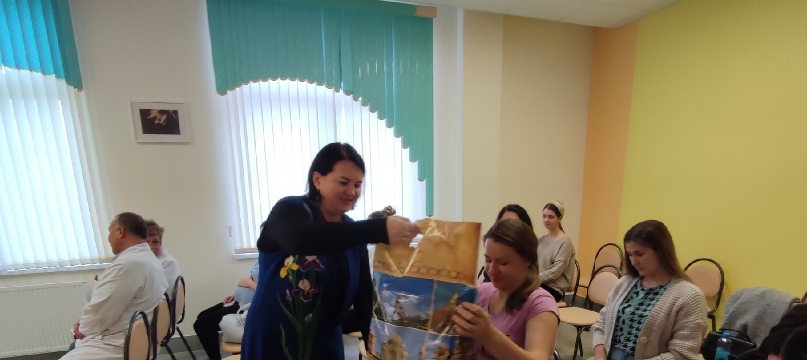 Ольга Чистякова вручила пензенским мамам наборы для новорожденных