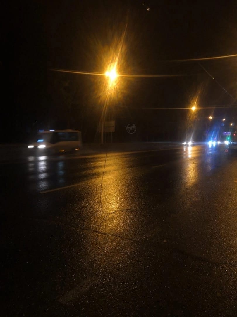 В Пензе из-за обрыва проводов у троллейбуса пострадало две машины