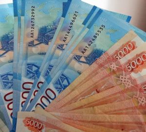 В России с 2023 года введут универсальное пособие для семей с низкими доходами