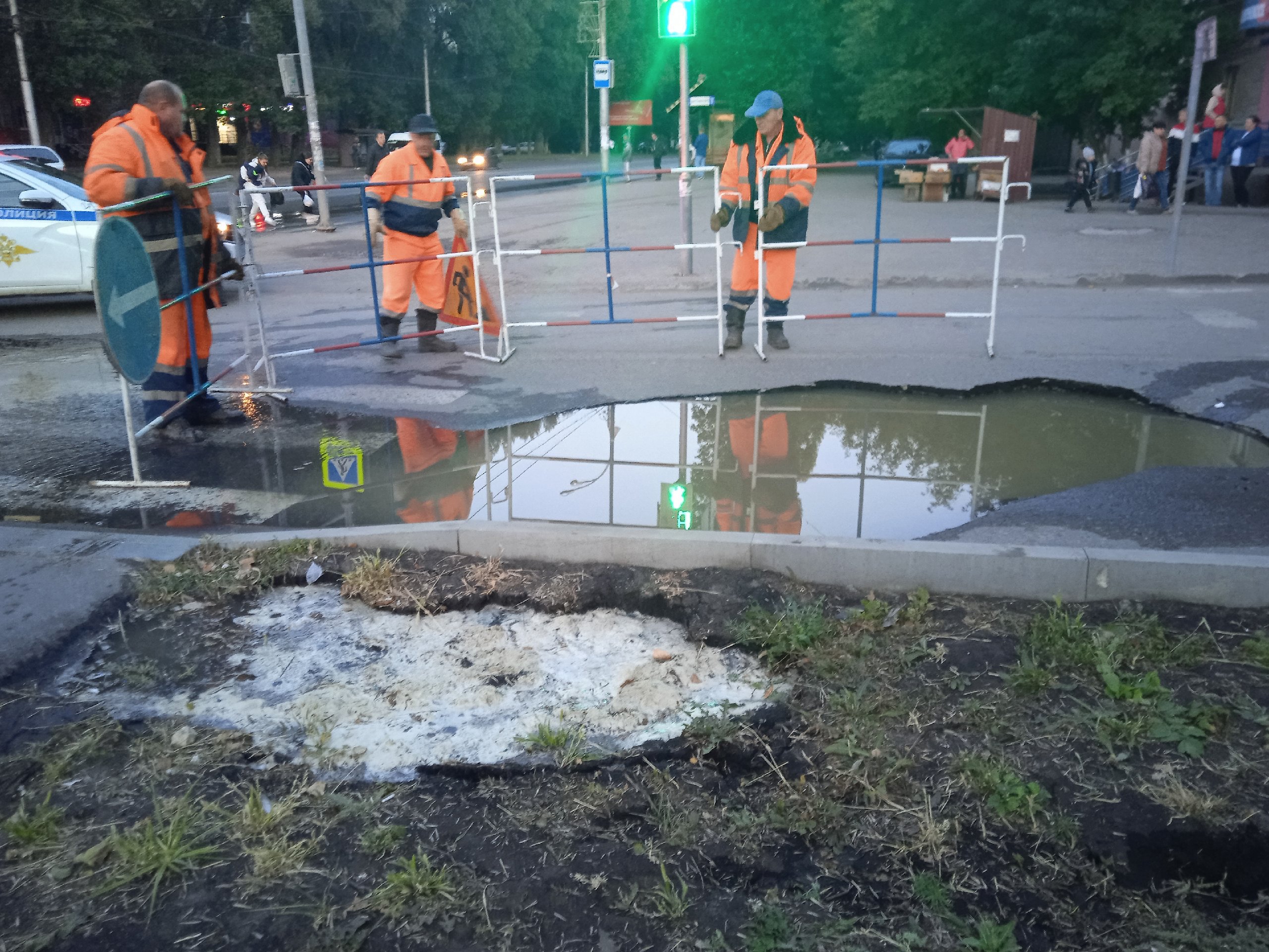 В Пензе на улице Толстого снова просел асфальт