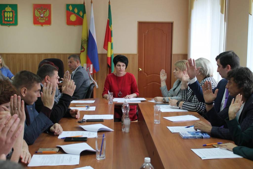 В Сердобске главой города избрали Екатерину Рябухину