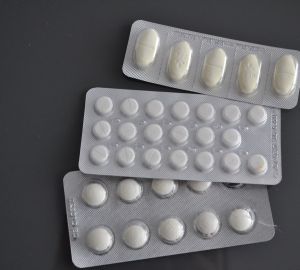 Роскомнадзор получил право блокировать интернет-сайты в случае торговли лекарствами