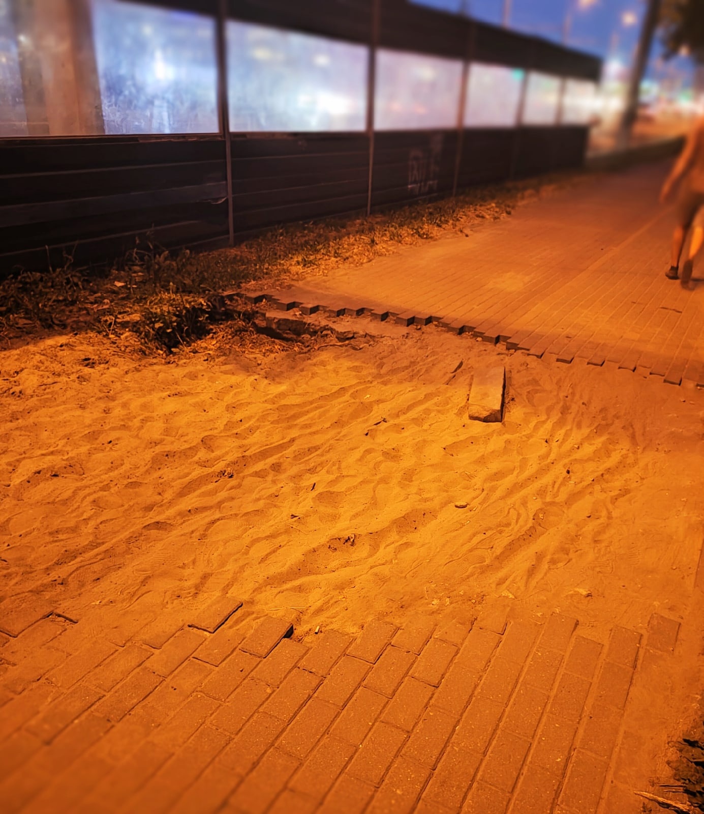 Пензенцам назвали срок ремонта тротуара по улице Терновского