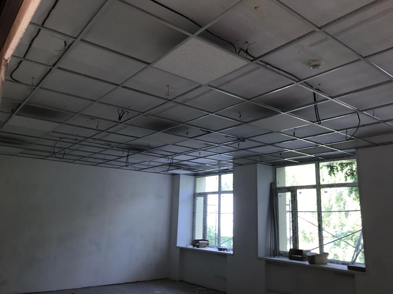 Министр строительства региона проверил ход ремонта интерната в Нижнем Ломове