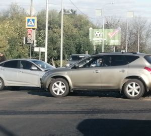 Проезд на Измайлова в Пензе блокирован из-за аварии