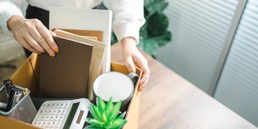 Путин заявил о росте в РФ числа людей, которым грозит увольнение