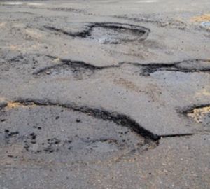 Пензенцам помогли решить проблему плохих дорог на улице Жуковского и в р.п. Тамала