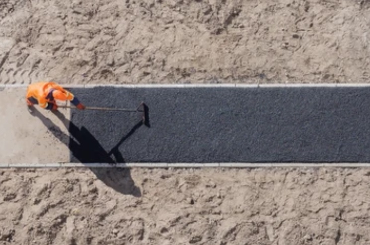 Жительница Пензы возмутилась состоянием отремонтированной дороги на улице Измайлова