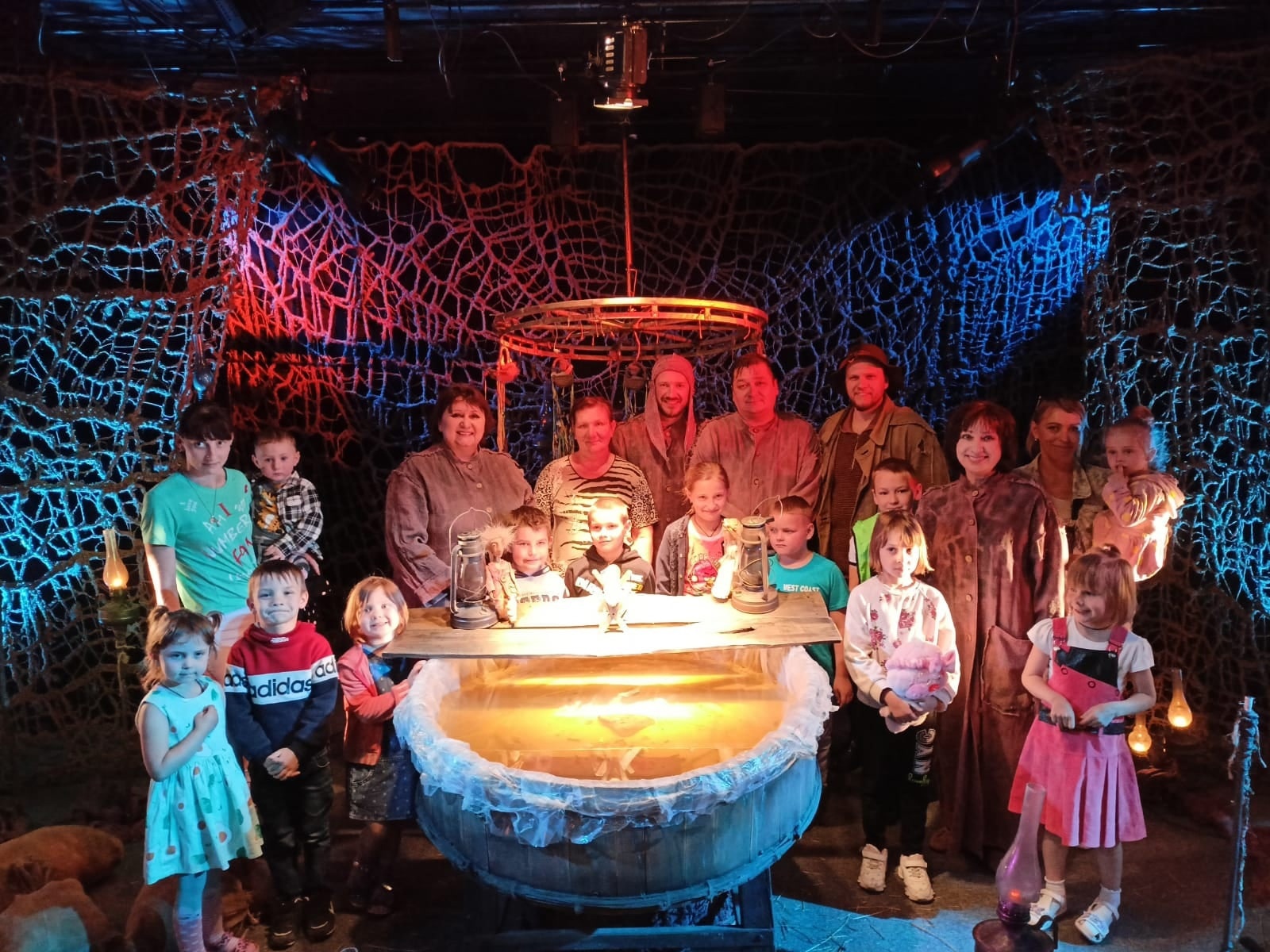 В Пензе дети из ЛДНР побывали на открытии театрального сезона в «Кукольном доме»