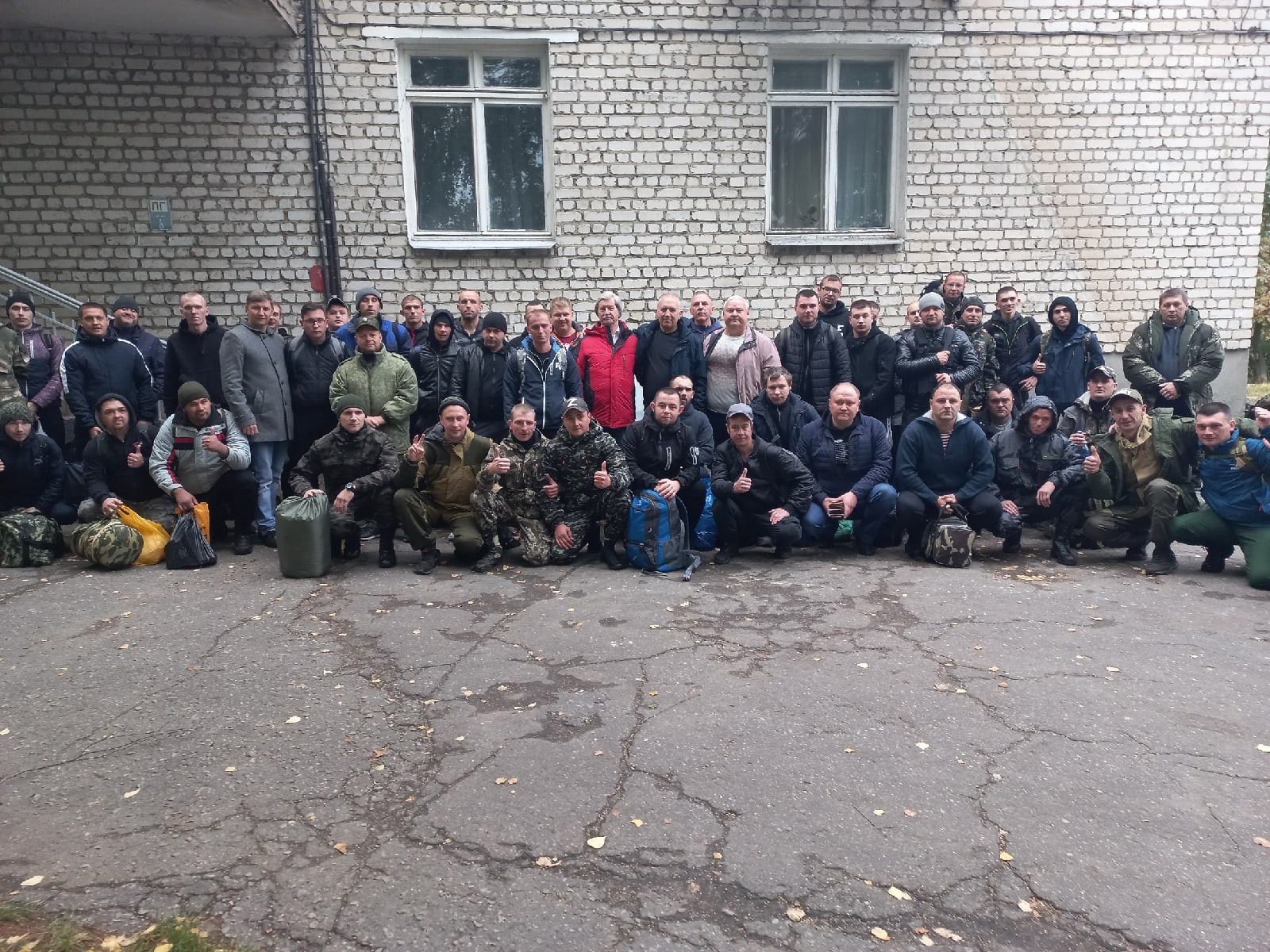 В Кузнецке проводили первых мобилизованных граждан