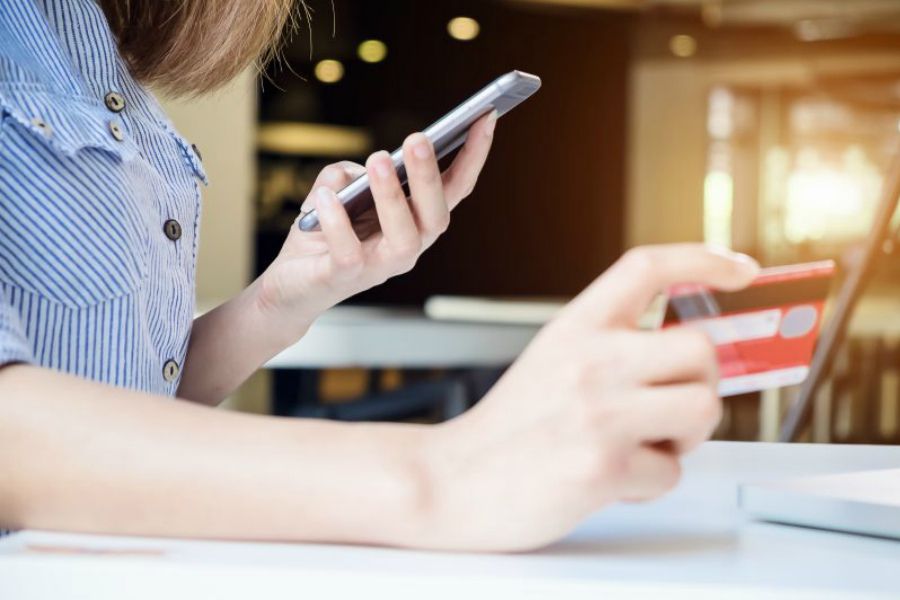 В Пензенской области сотрудница сотовой связи продавала чужие данные