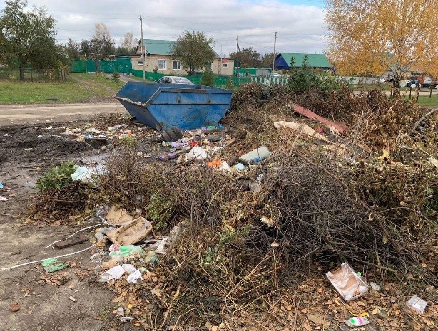 В Белинском после жалоб на горы мусора заключат договор на его вывоз