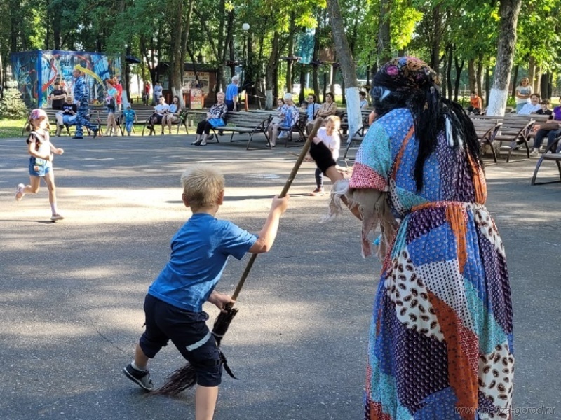 Пензенцы пожаловались на закрытие Детского парка на Кронштадтской ночью