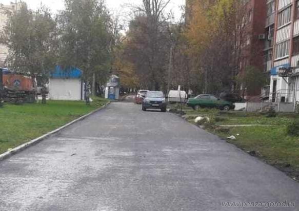 В Пензе на улице Калинина привели в порядок пешеходную дорожку