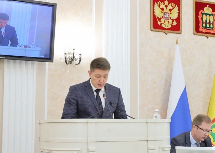 Вадим Супиков поддержал новую методику по определению стоимости жилья для детей-сирот