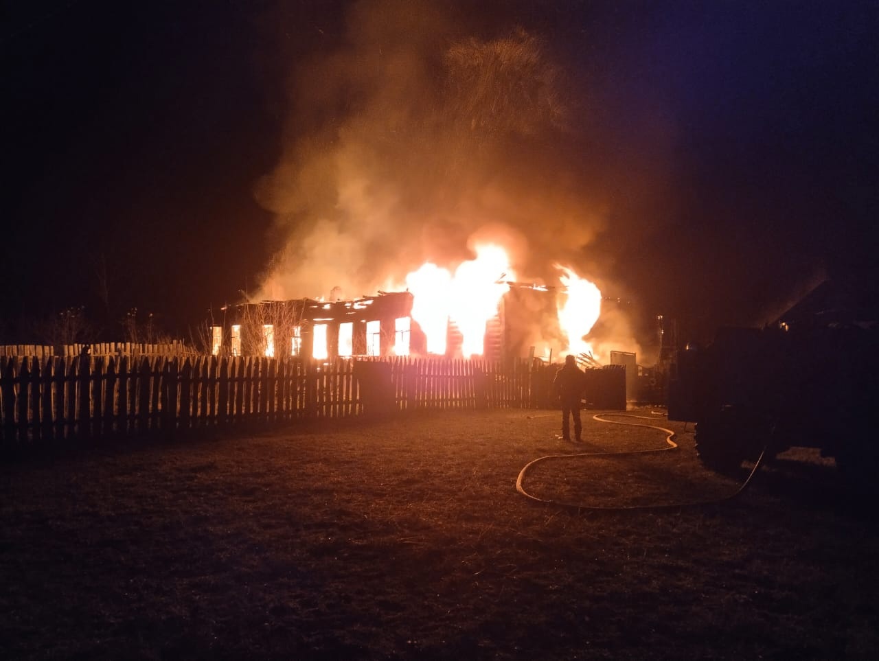 В Земетчинском районе сгорел жилой дом площадью 200 квадратов