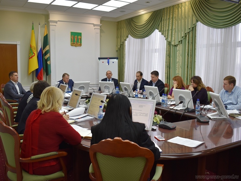 В Пензе рассматривают возможность покупки дополнительного оборудования для ремонта дорог