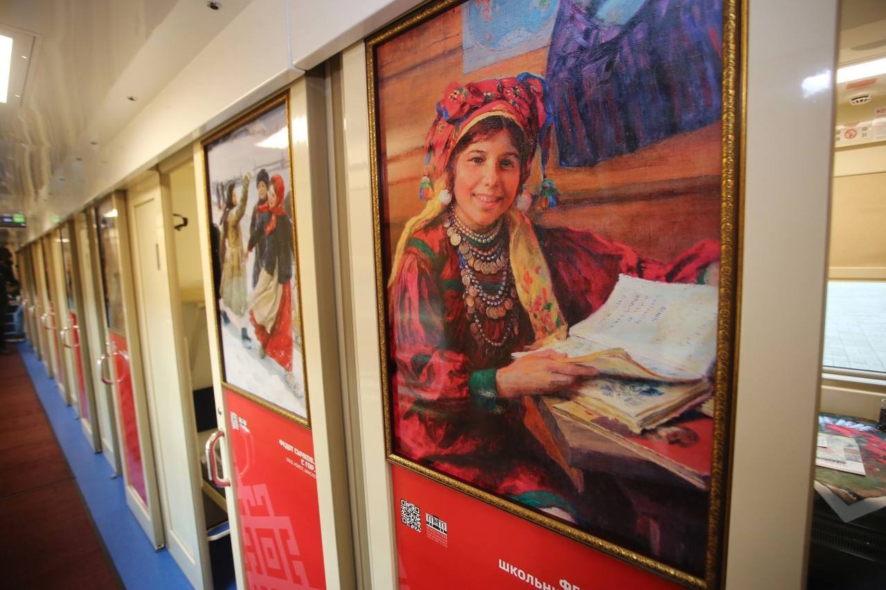 В Пензу из Саранска будет курсировать вагон с картинами народного художника