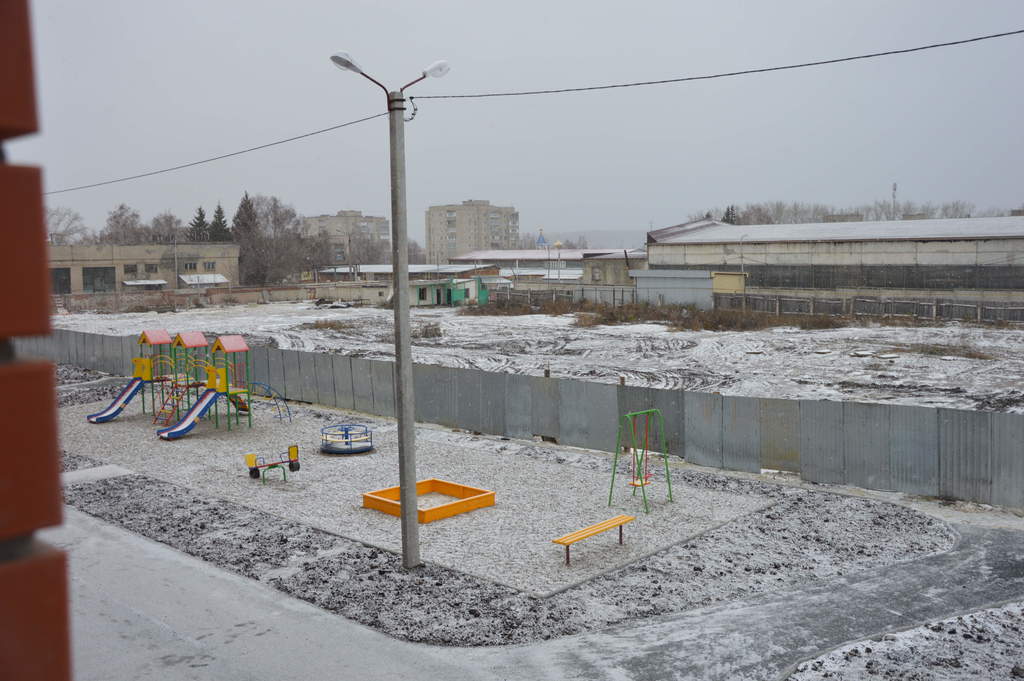 Ураганный ветер стал причиной отключения электроэнергии в Кузнецке