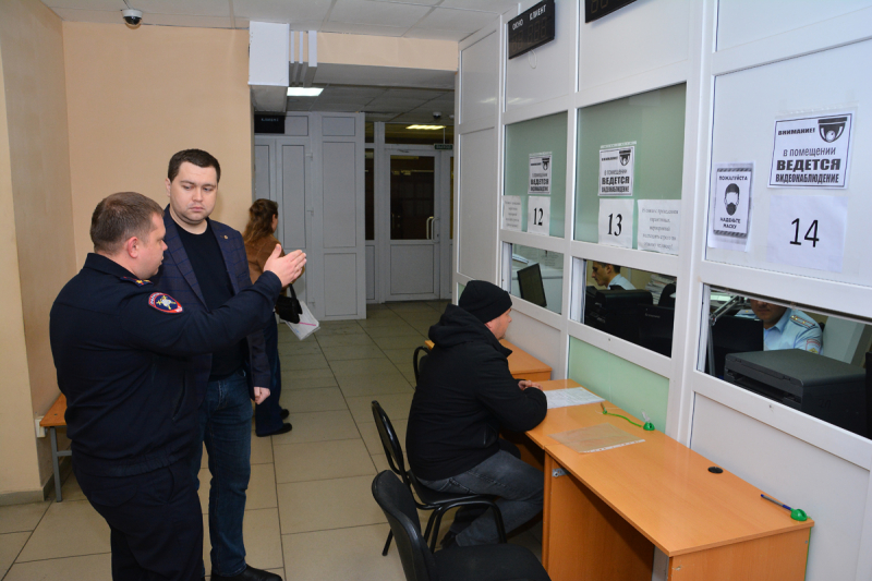 В Пензе проверили работу МРЭО ГИБДД