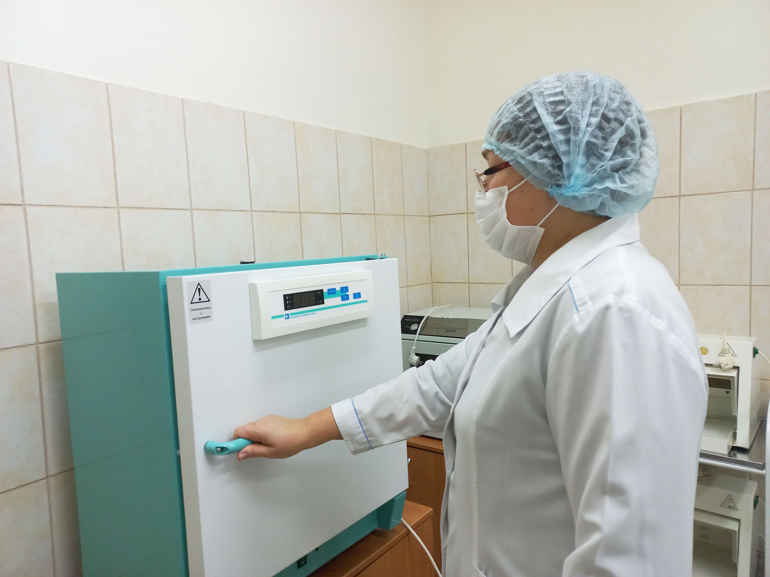 В детские поликлиники Пензы закуплены воздушные стерилизаторы для обработки инструментов