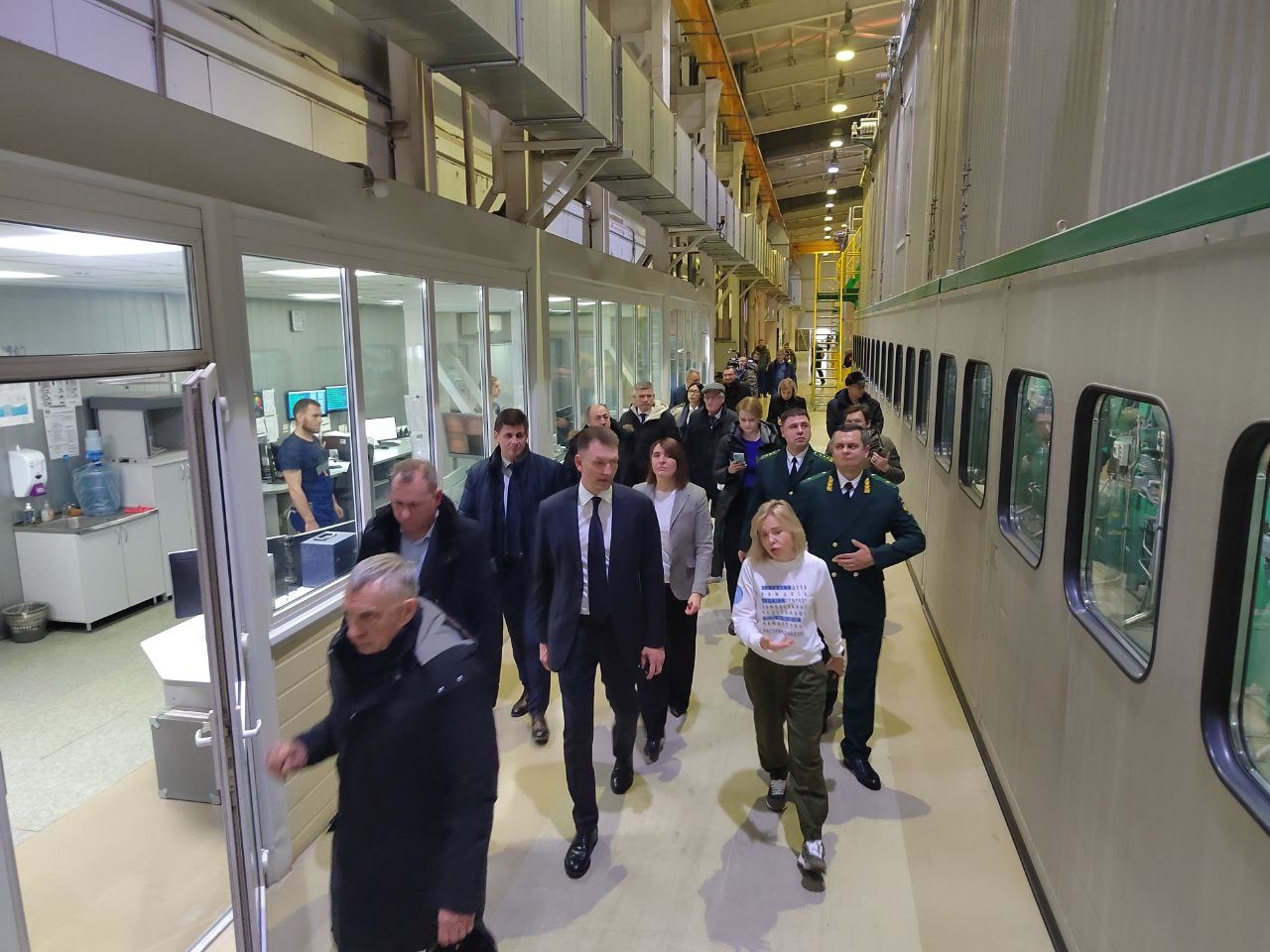 Глава Росприроднадзора и члены Совфеда посетили пензенскую фабрику «Маяк»