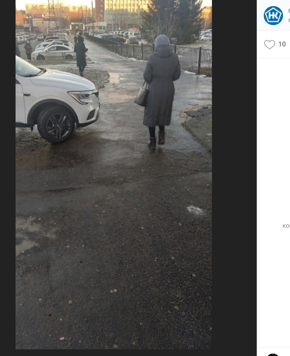 «Друг руку сломал»: пензенцам ответили на жалобы на скользкие дороги у поликлиники