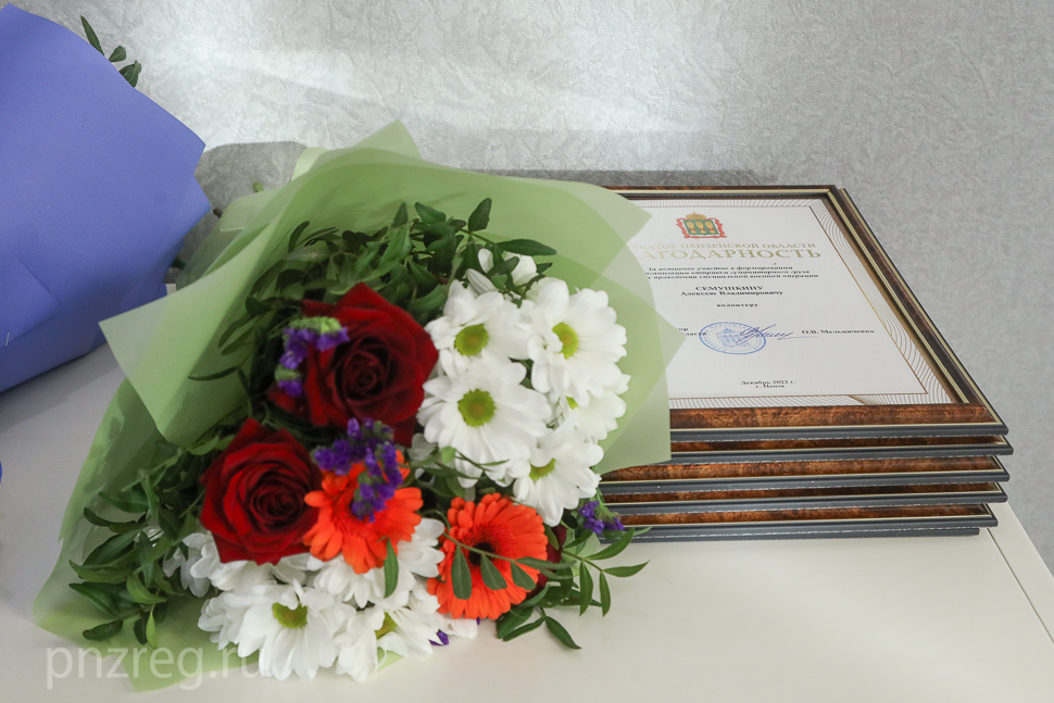 Олег Мельниченко поблагодарил активистов, организующих сбор гуманитарной помощи для бойцов