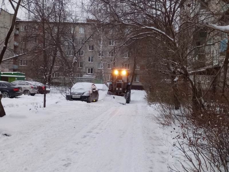 Пензенцу объяснили, почему дороги не чистят во время сильного снегопада