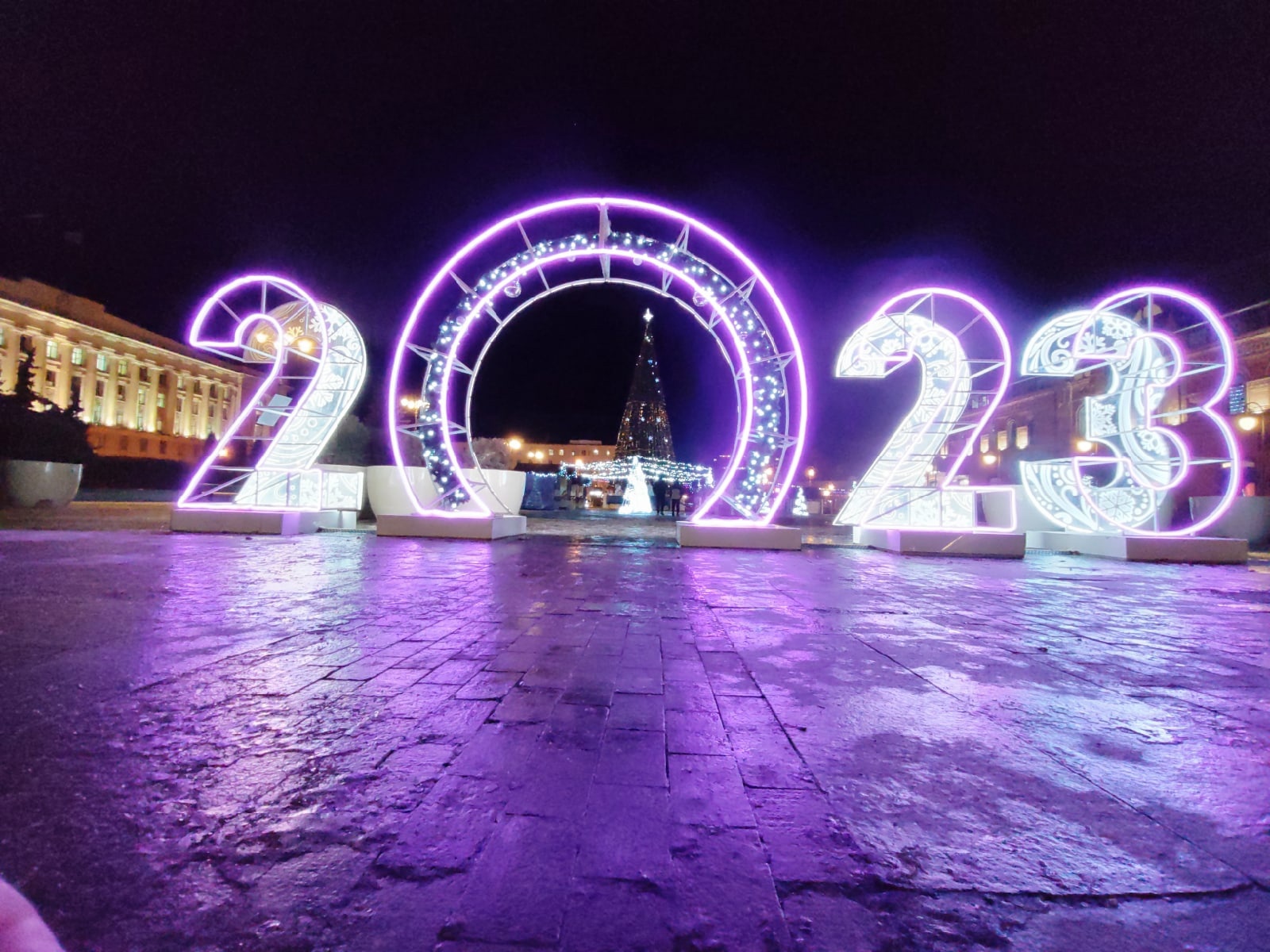 Пензенцев неприятно удивили летние аттракционы и не горящие «олени» в центре города