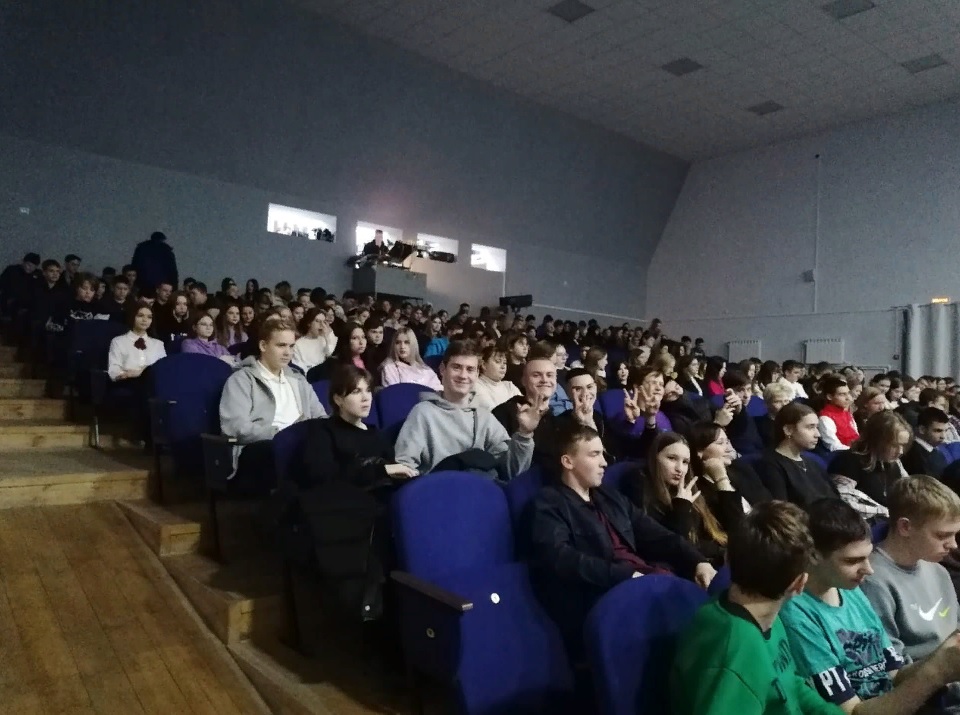 Сердобские школьники посетили спектакль ТЮЗа "Счастье есть" по Пушкинской карте