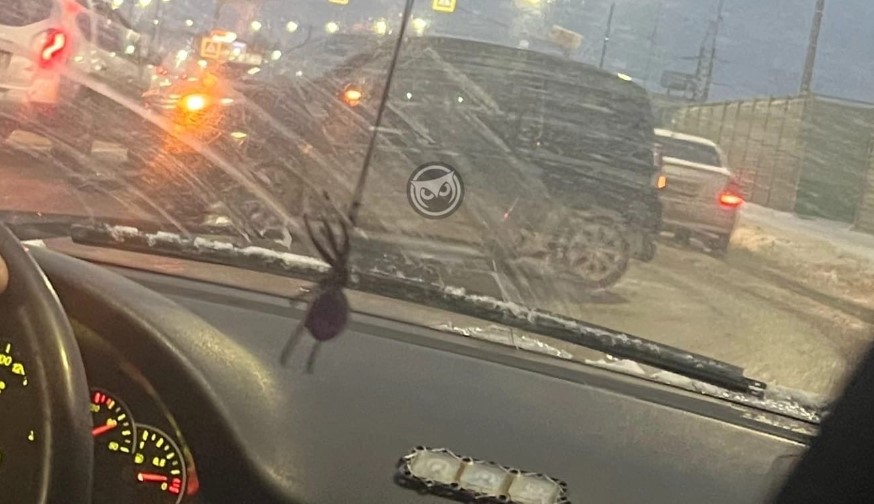 Пензенцы сообщили об утреннем ДТП у Бригадирского моста