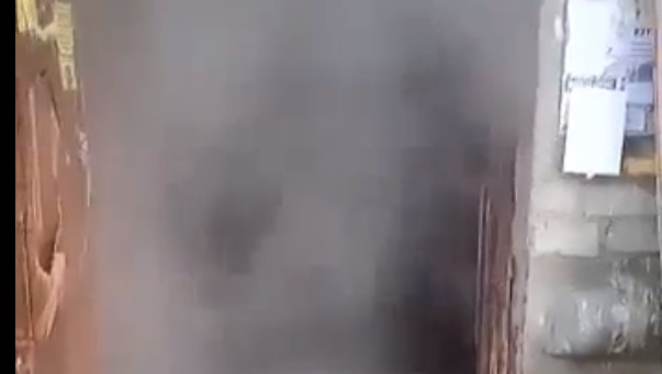 Жители дома на улице Ленина в Пензе пожаловались на баню в подъезде