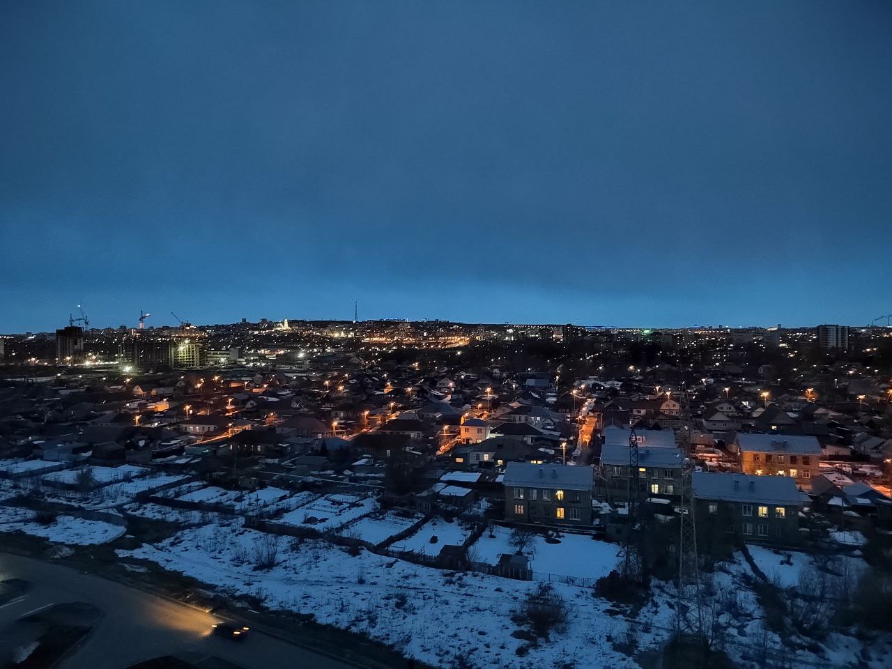 Олег Мельниченко сказал, когда подключат освещение на проспекте Строителей между ТЦ «Берлин» и «Весна»