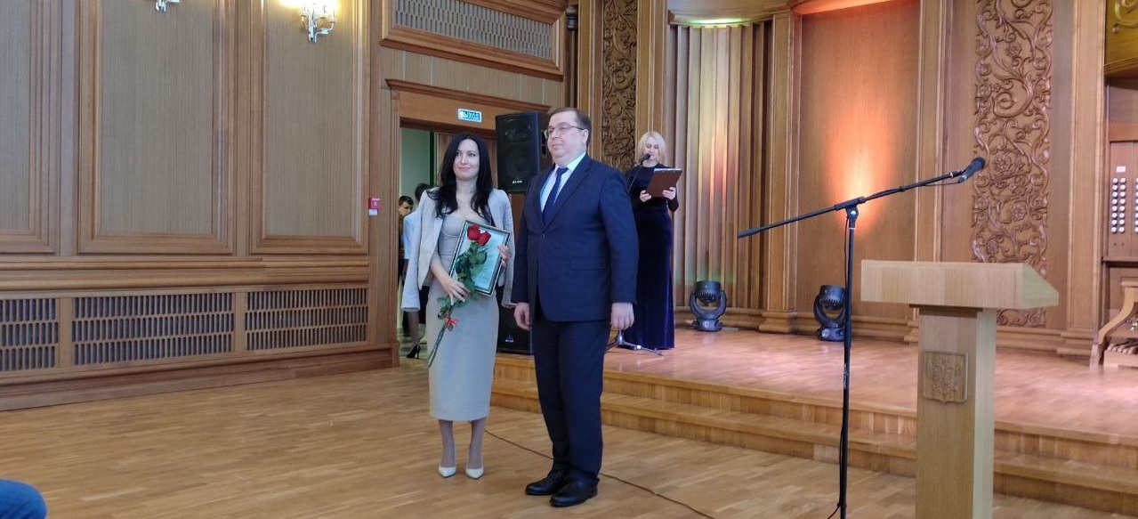 Главный редактор "Столицы 58" Анастасия Баязитова в День печати стала лауреатом губернаторской премии