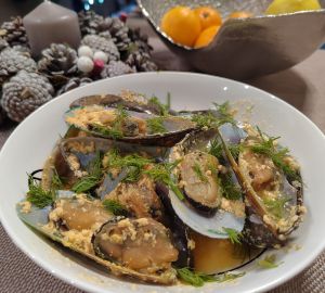 Готовим легкий ужин из мидий в чесночно-сливочном соусе